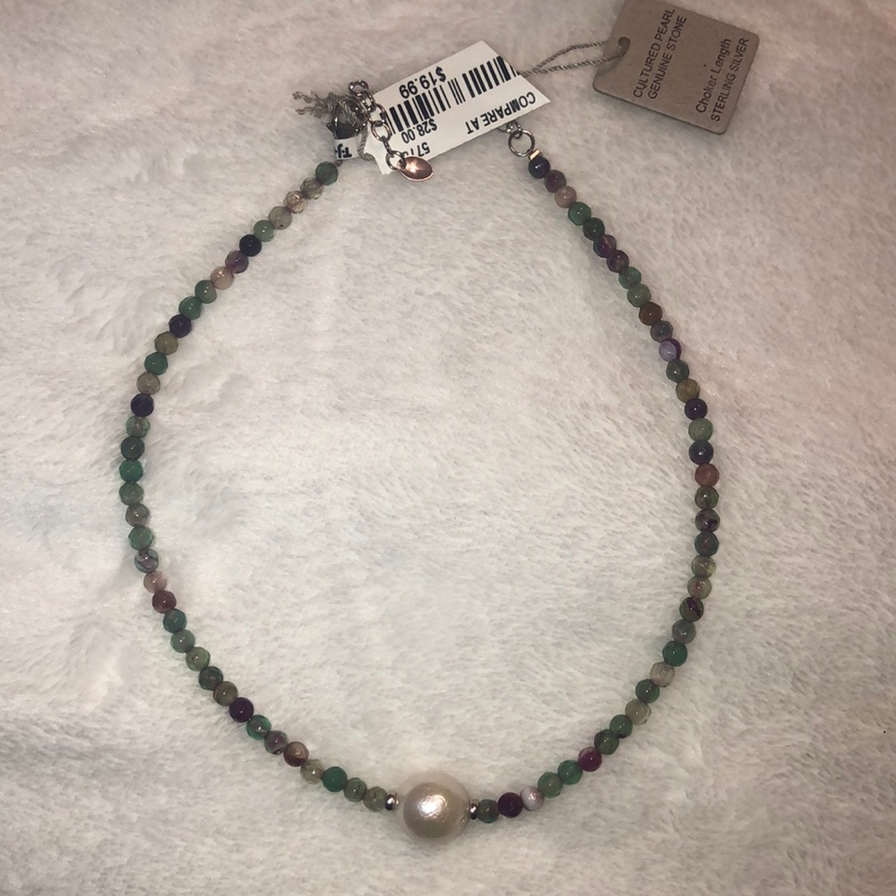 Pearl chocker